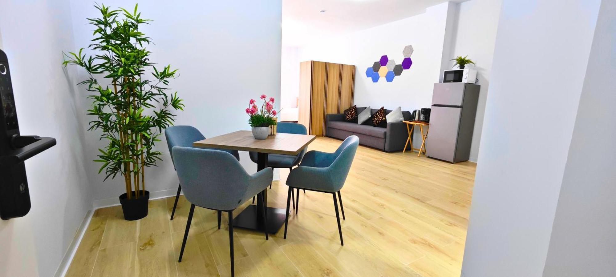 Ynfinity Aparthotel Valencia Bagian luar foto
