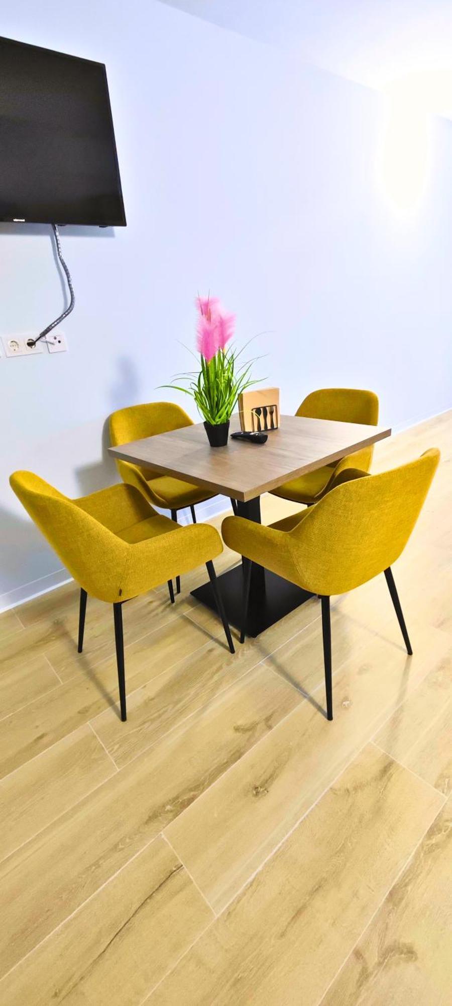 Ynfinity Aparthotel Valencia Bagian luar foto